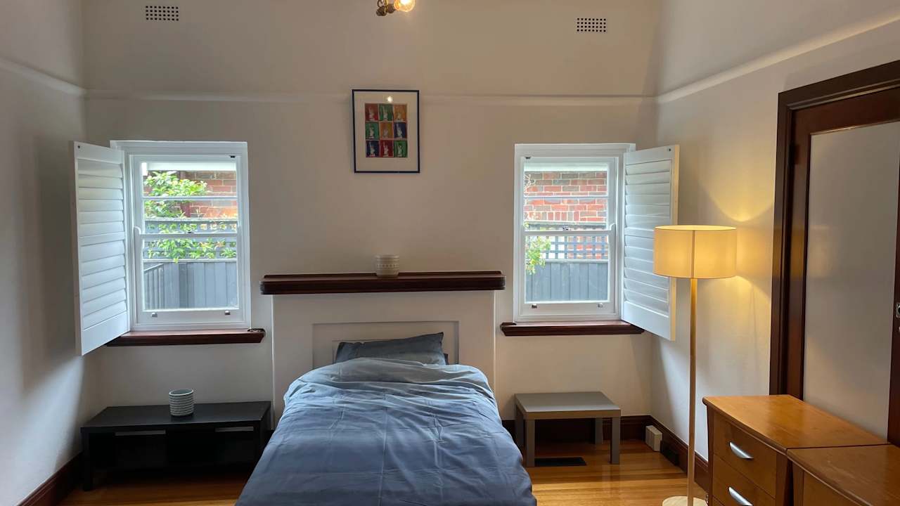 Furnished room in a share house