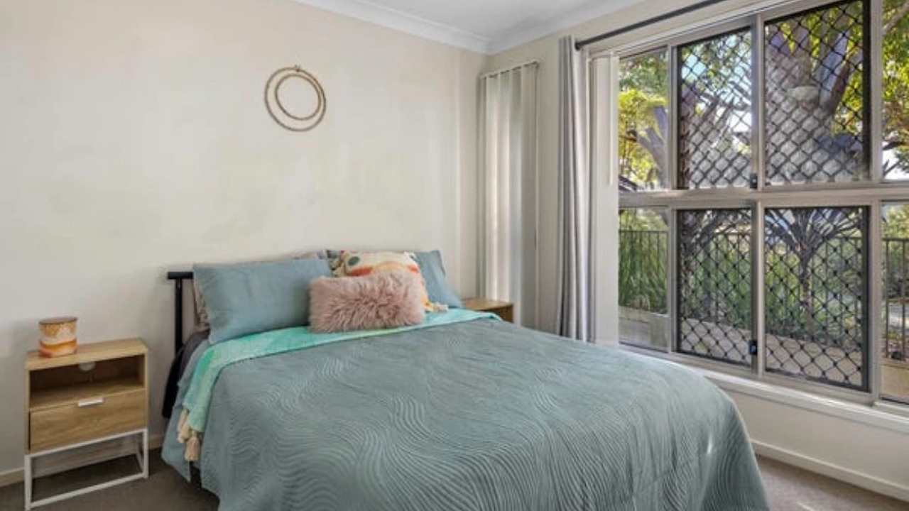 Unfurnished room in a share house