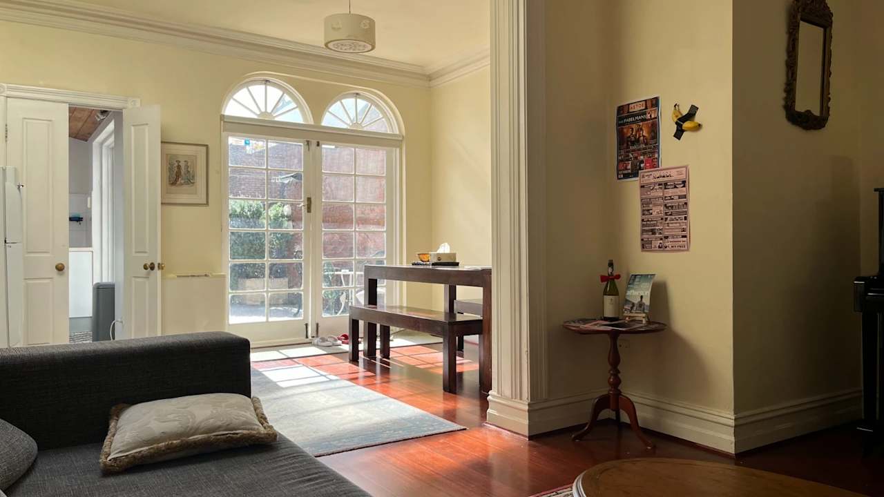 Furnished room in a share house