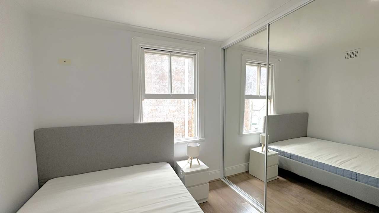 Furnished room in a share house