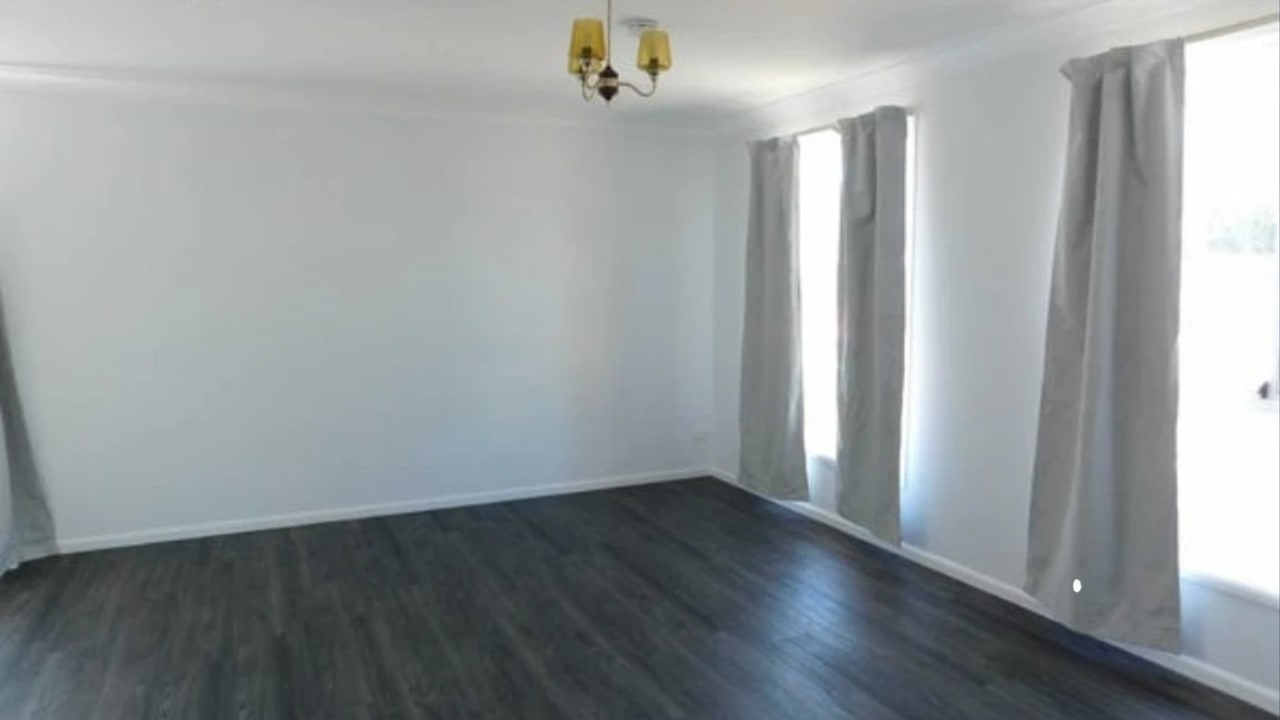 Whole property with 3 rooms for rent
