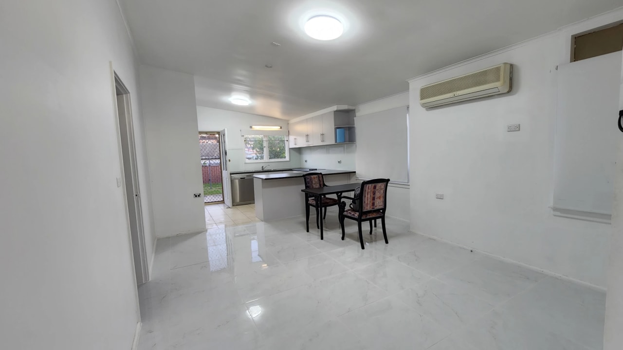 Room in a share house