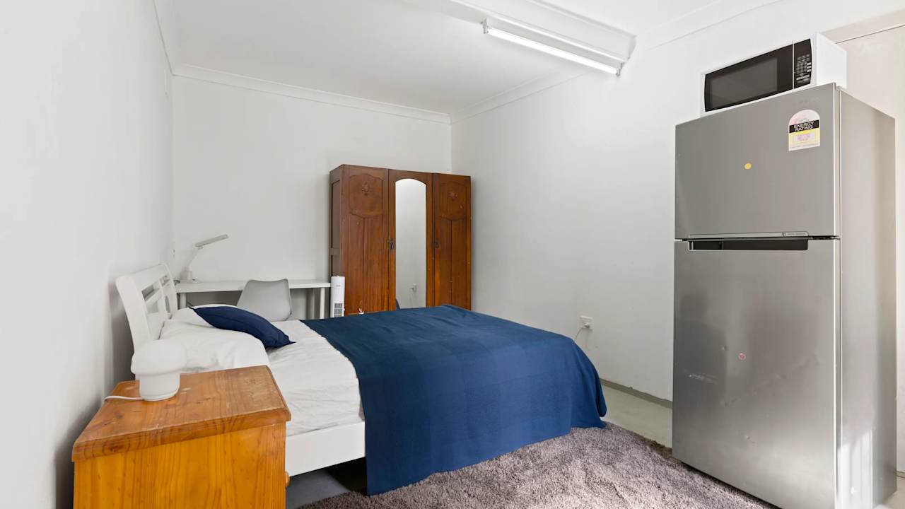 Furnished room with own bathroom