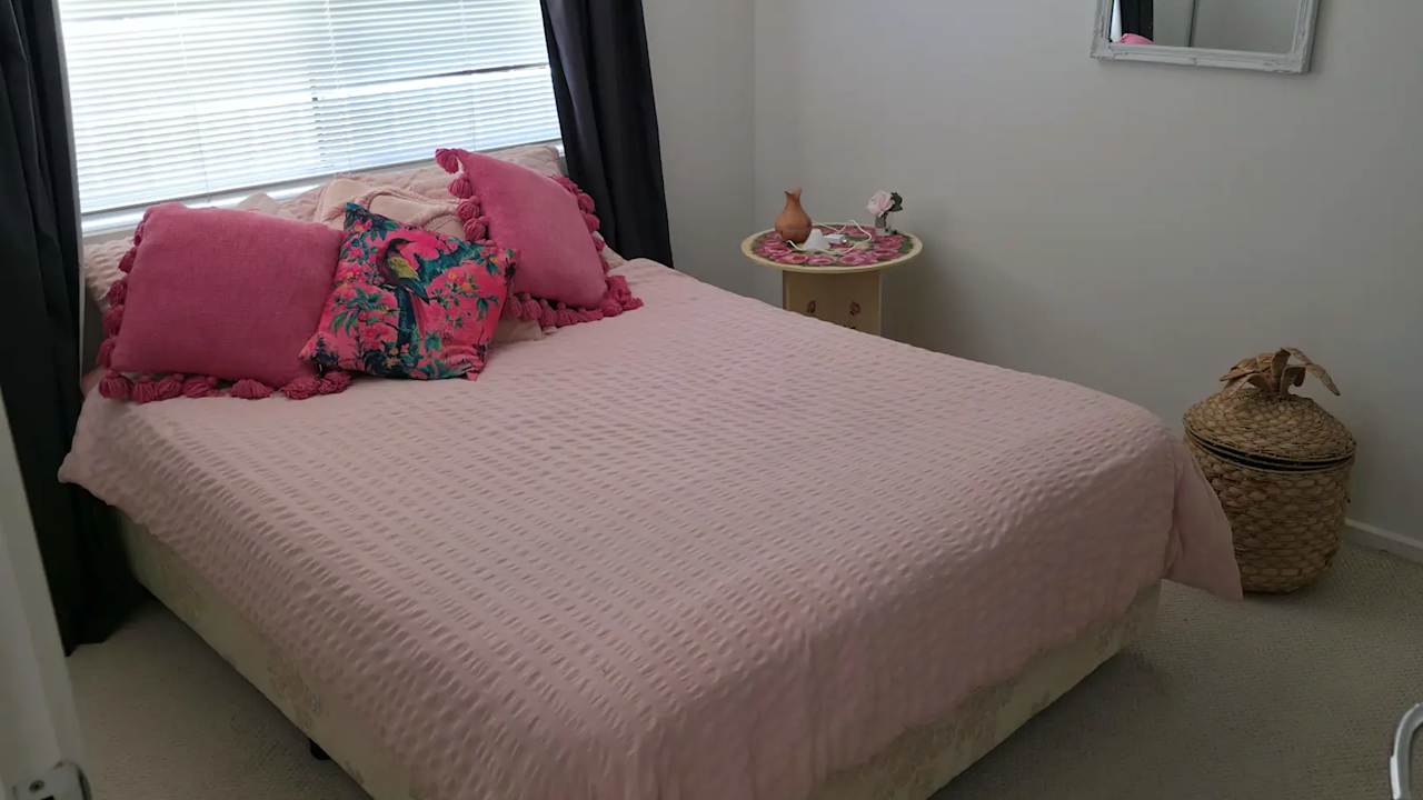 Furnished room with own bathroom