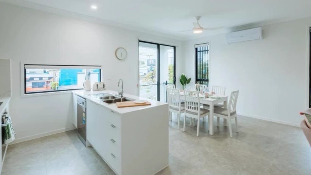 Furnished room with ensuite in a share house