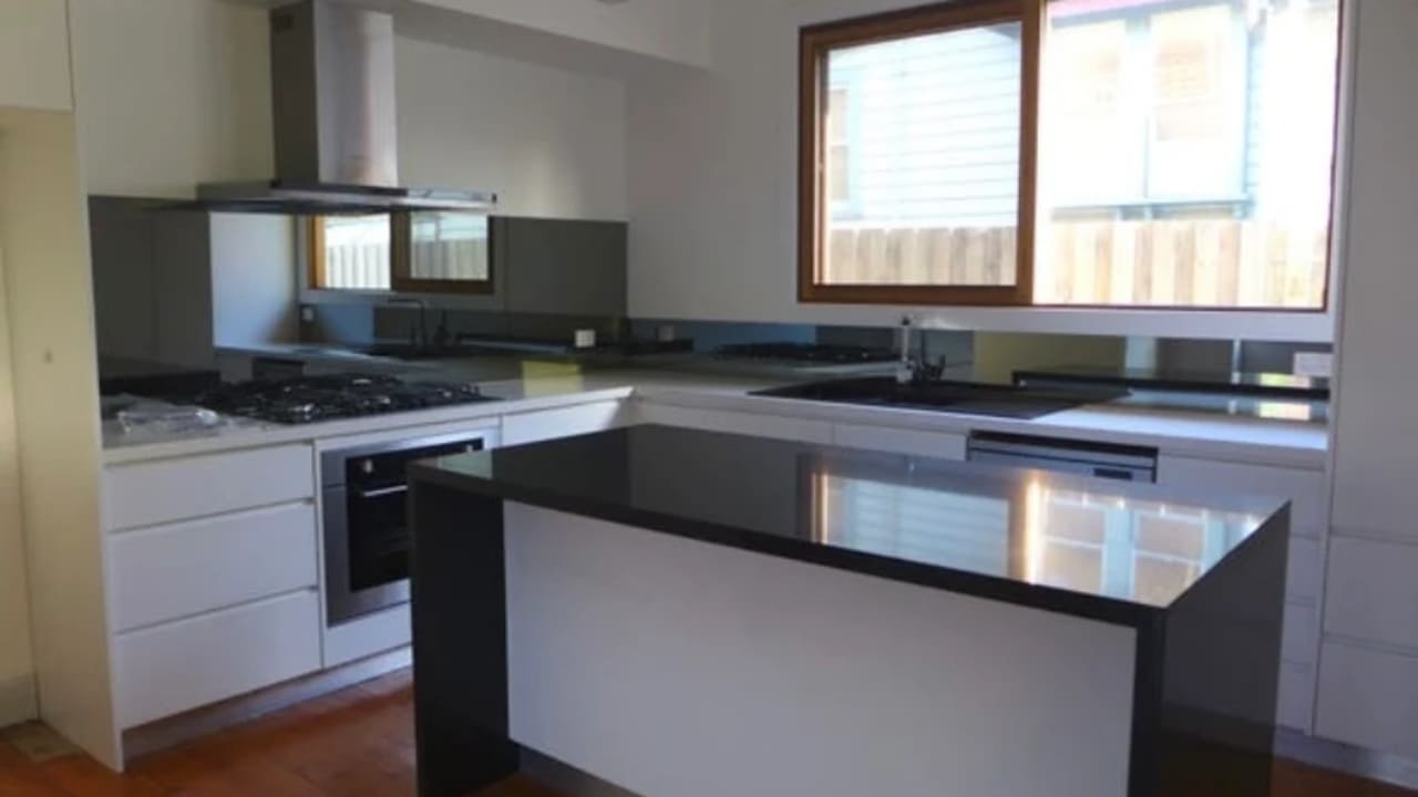 Unfurnished room in a share house