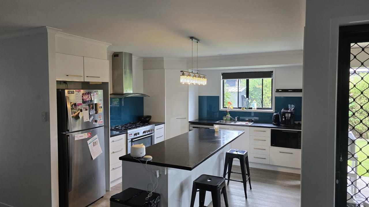 Unfurnished room in a share house