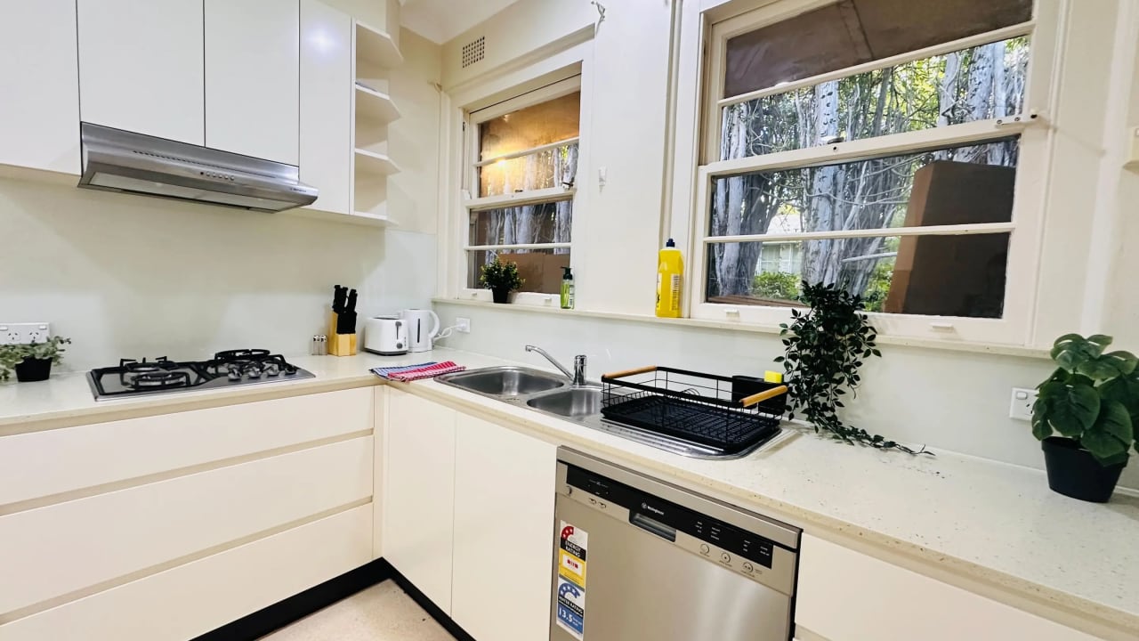 Furnished room in a share house