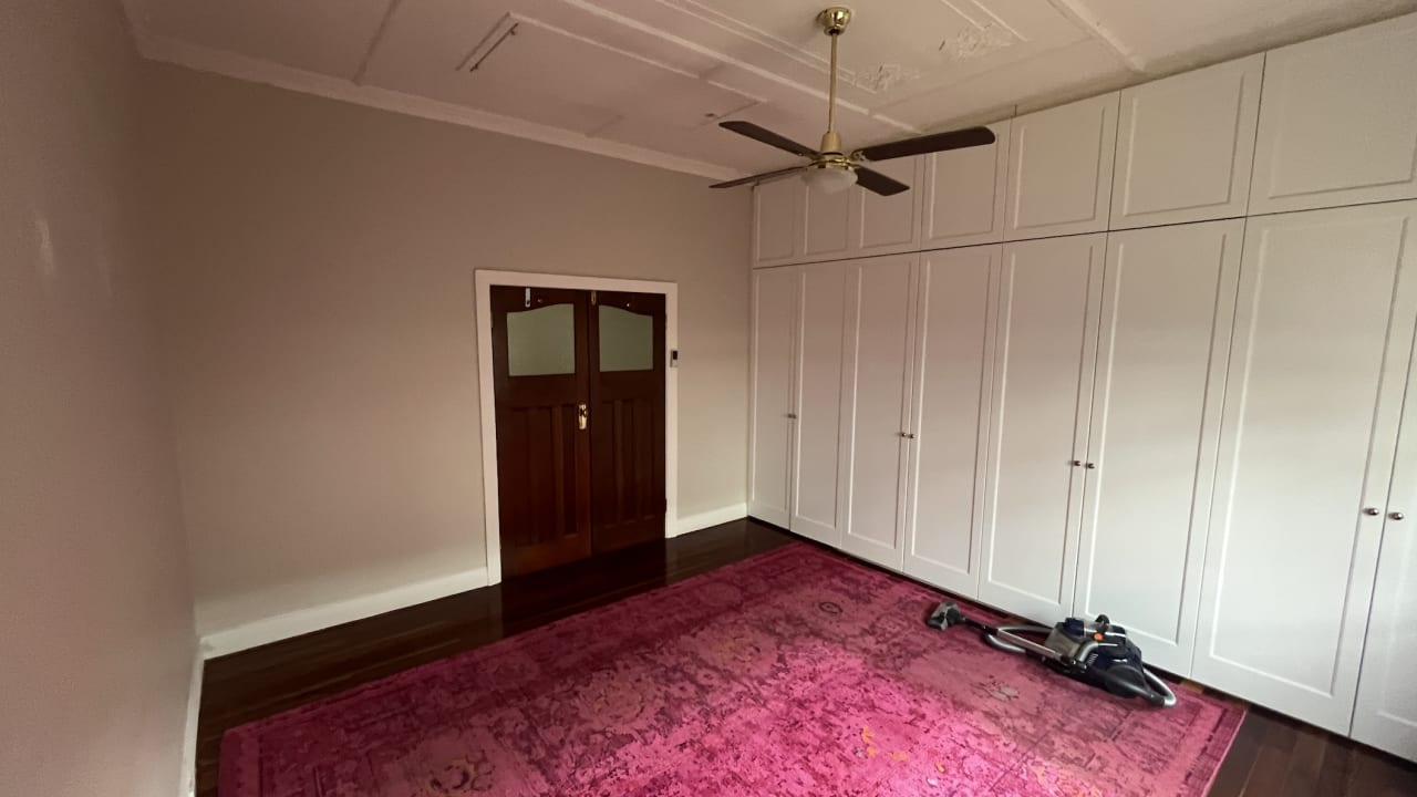 Unfurnished room in a share house