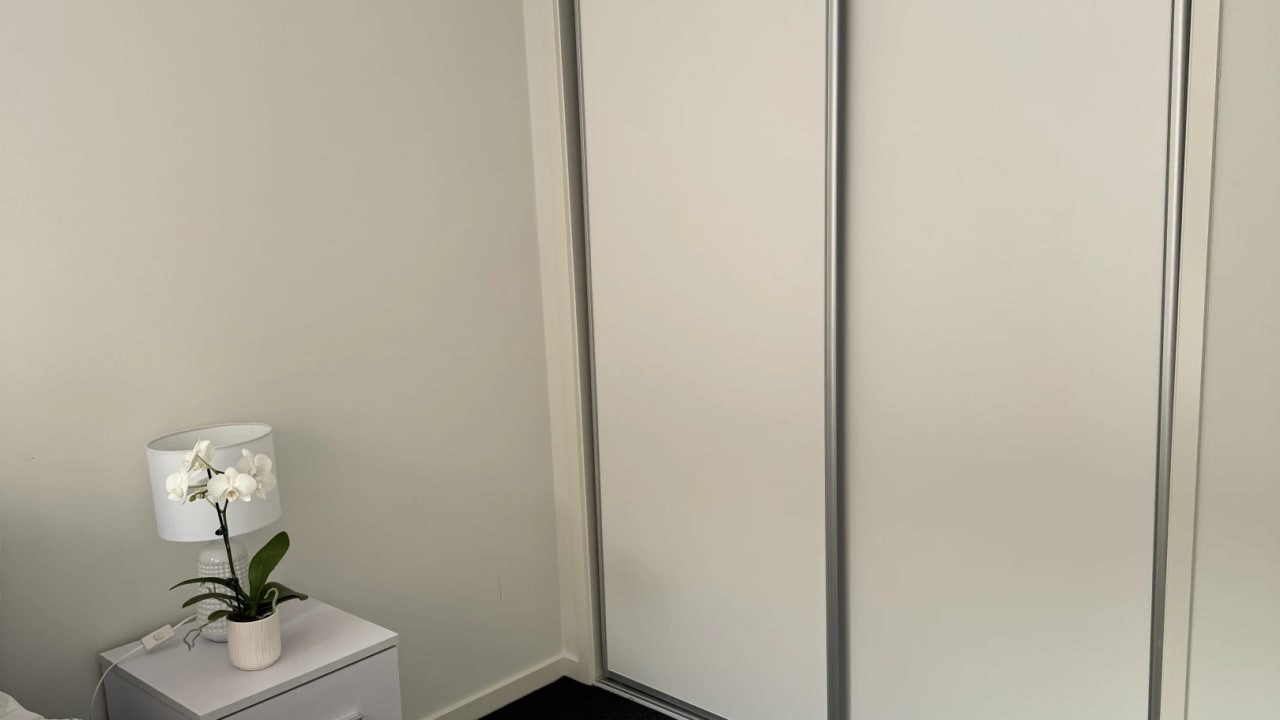 Room in a share house