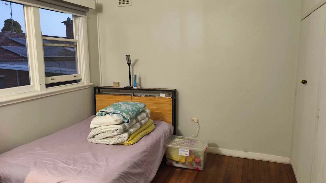 Unfurnished room in a share house