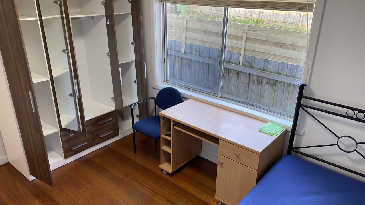 Furnished room in a share house