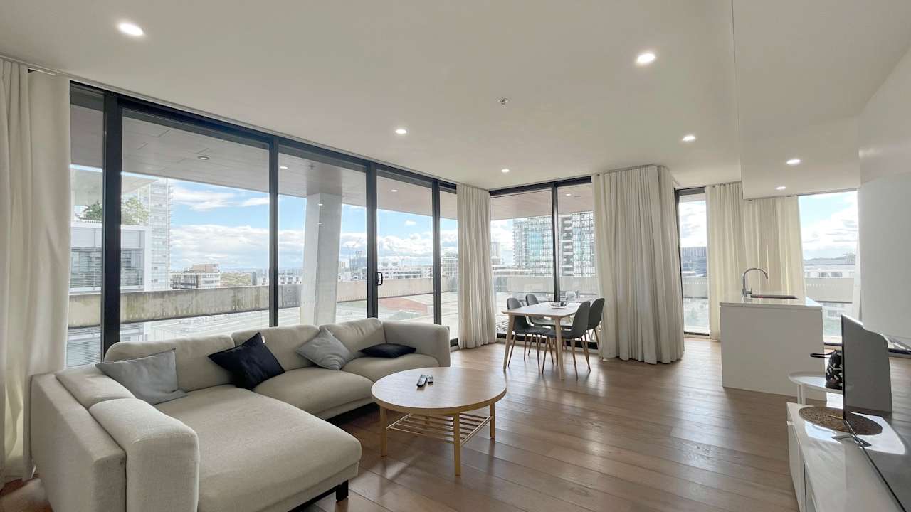 Furnished room in a flatshare