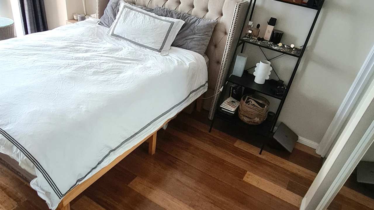 Furnished room with ensuite in a flatshare