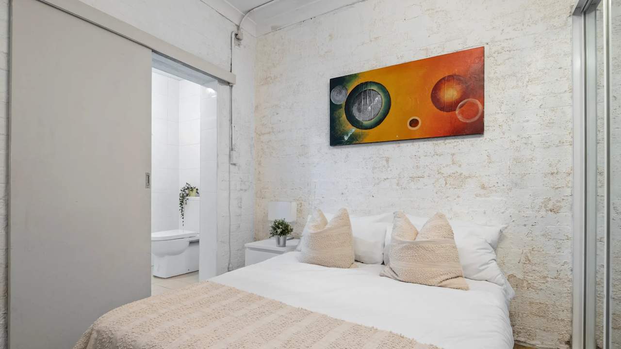 Furnished room studio flat for rent