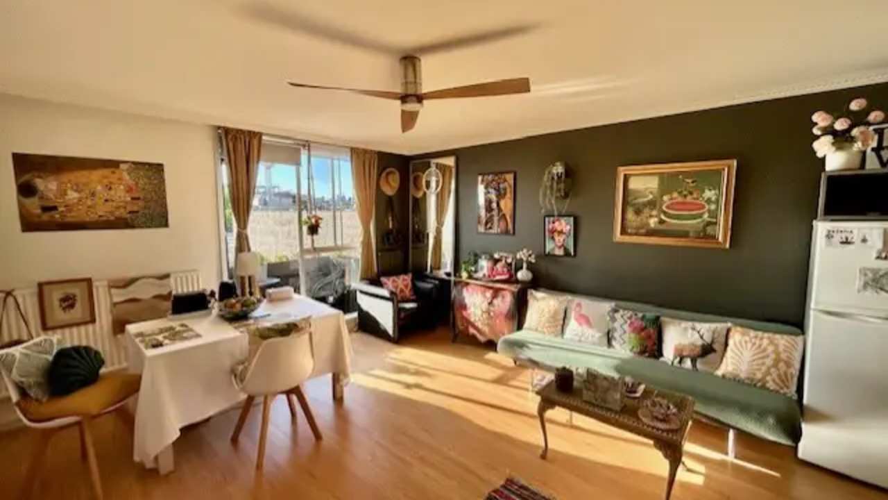 Furnished room studio flat for rent