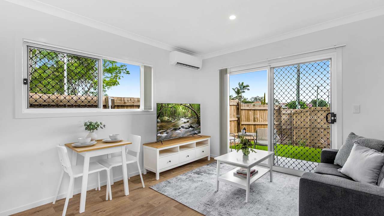 Furnished room studio flat for rent