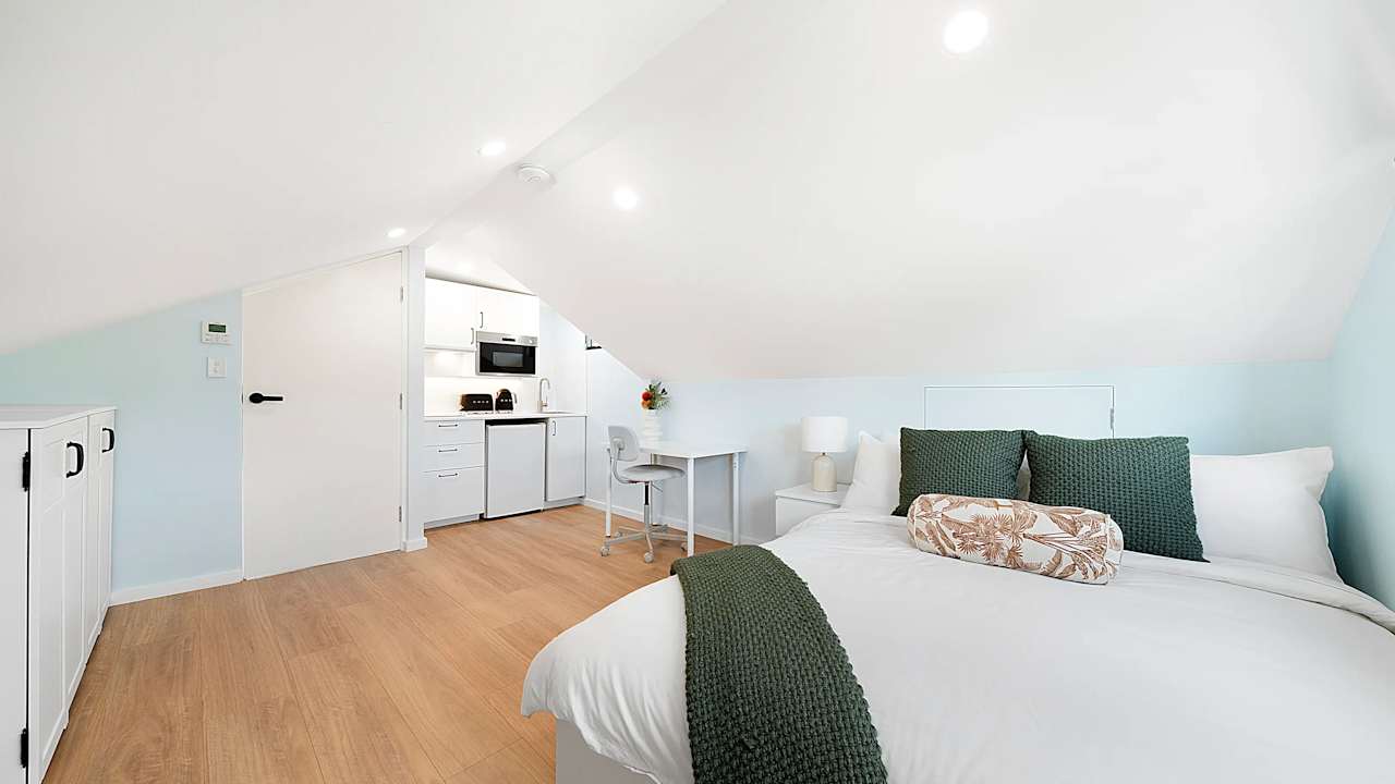 Room studio flat for rent