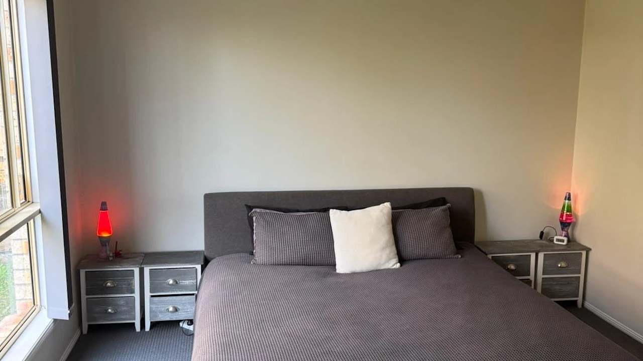 Whole property with 3 rooms for rent