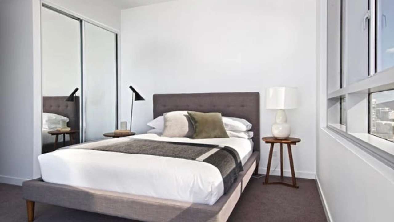 Furnished room with own bathroom