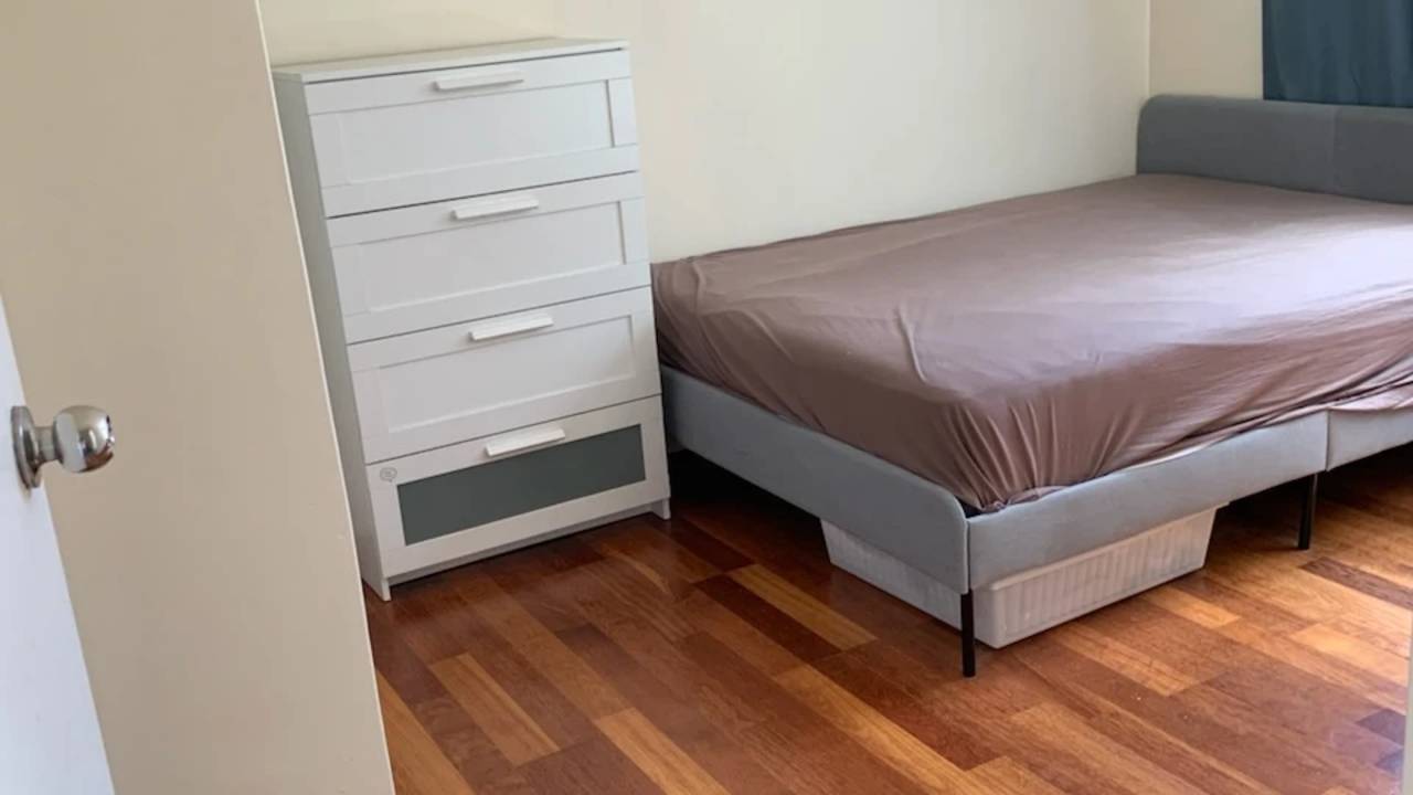 Furnished room in a flatshare