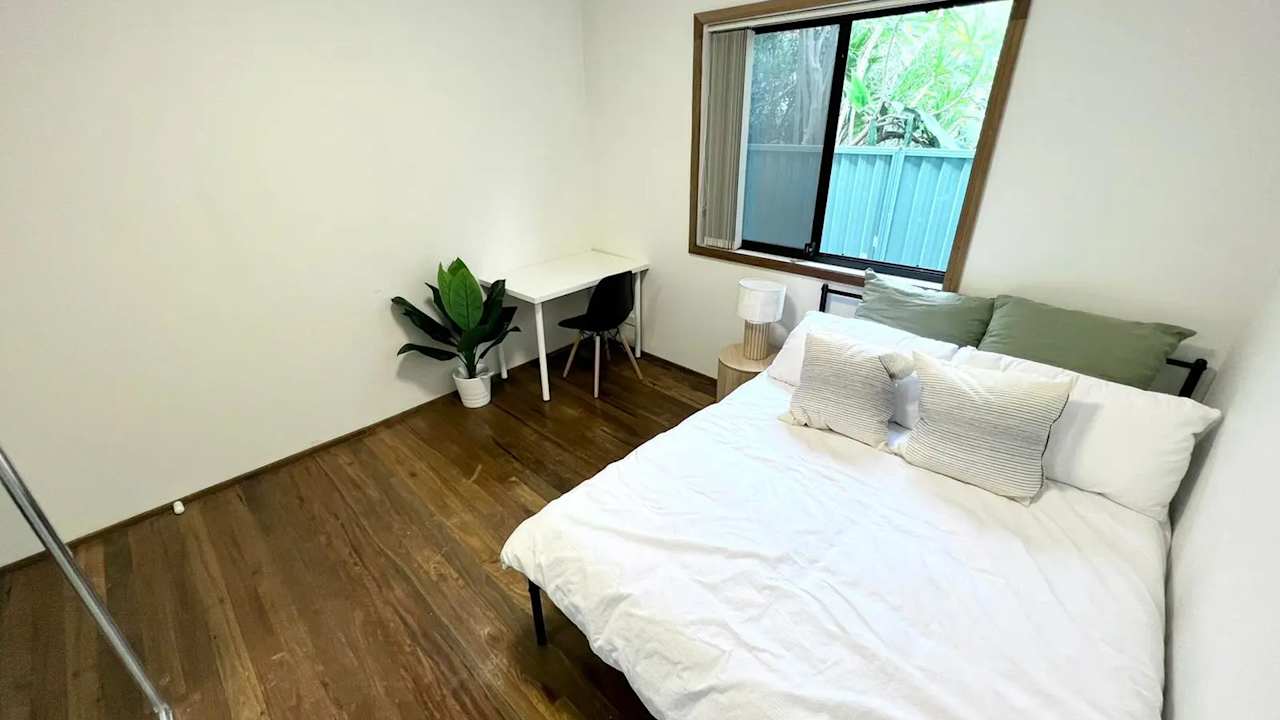 Room in a share house