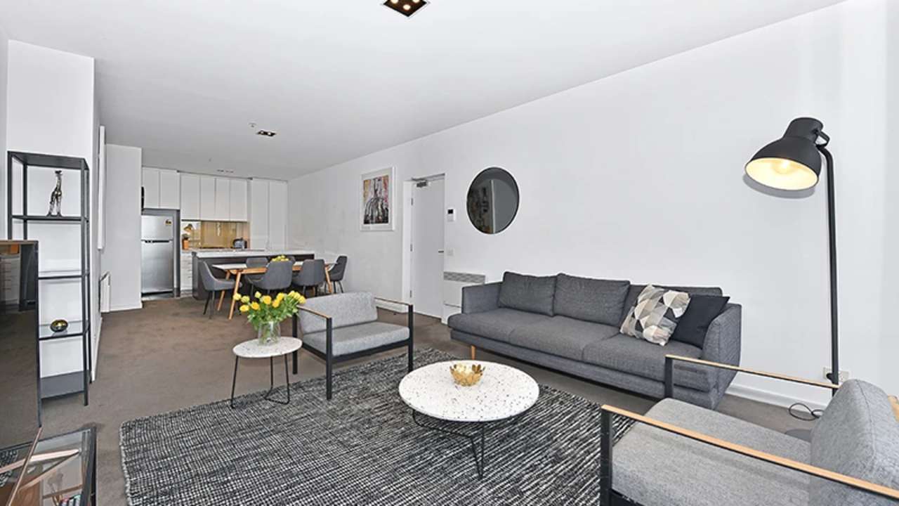 Whole property with 3 rooms for rent