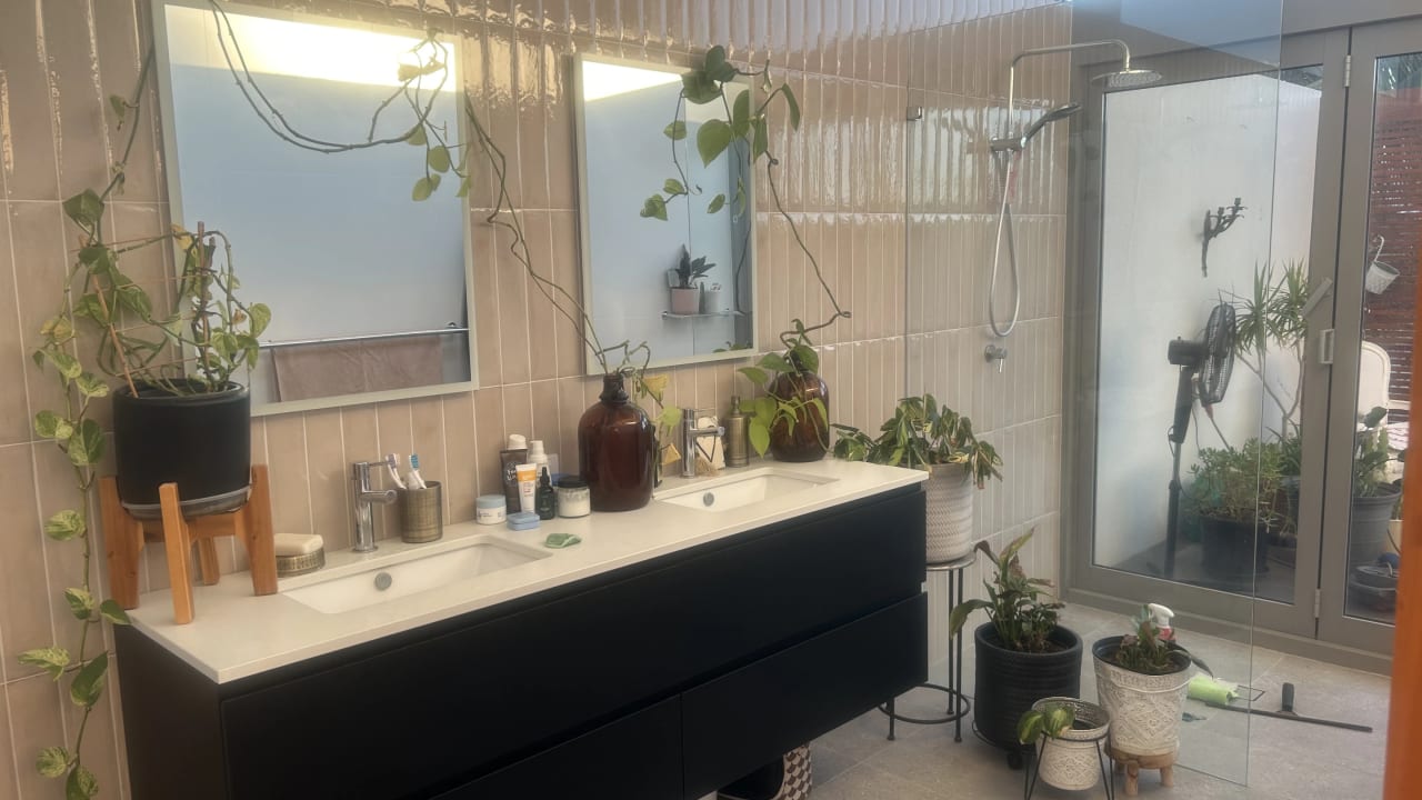 Furnished room with ensuite in a share house