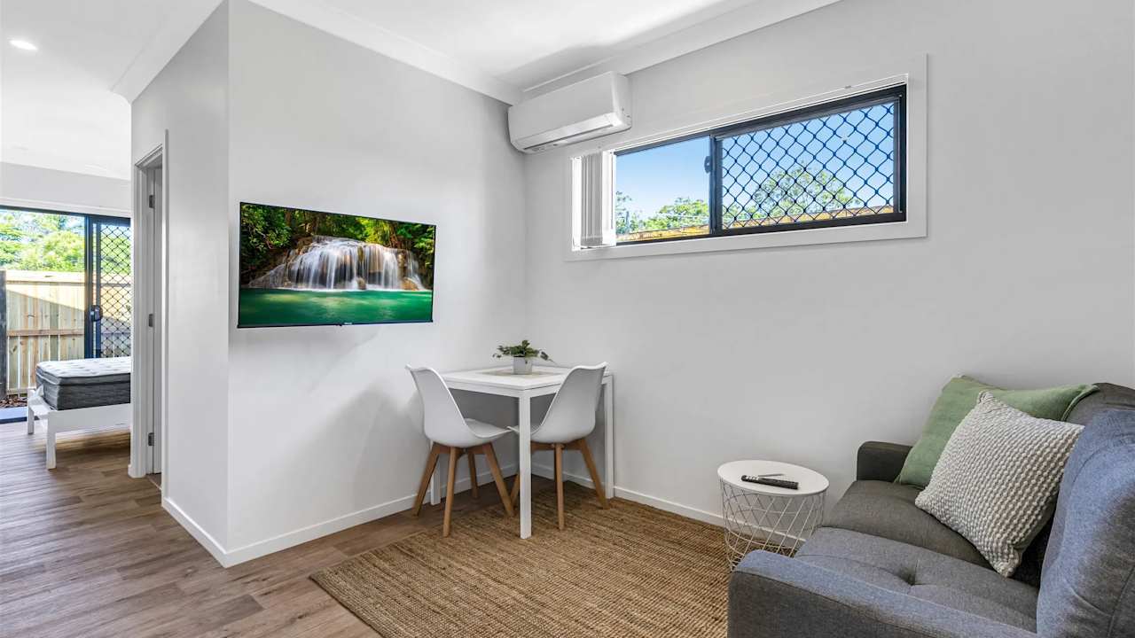Furnished room studio flat for rent