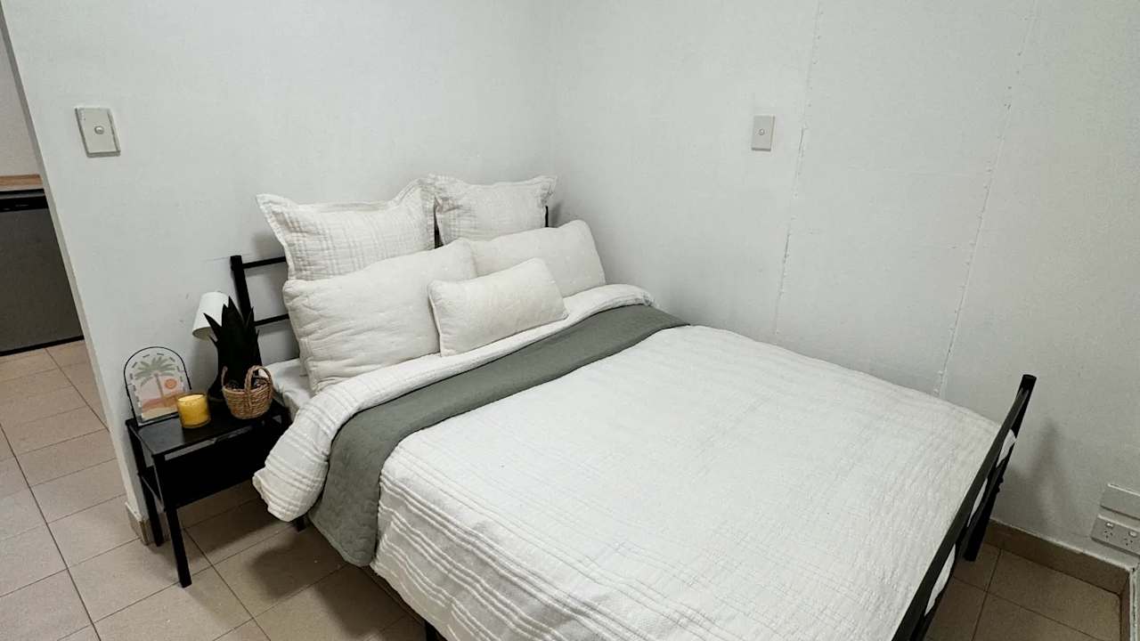 Furnished room studio flat for rent