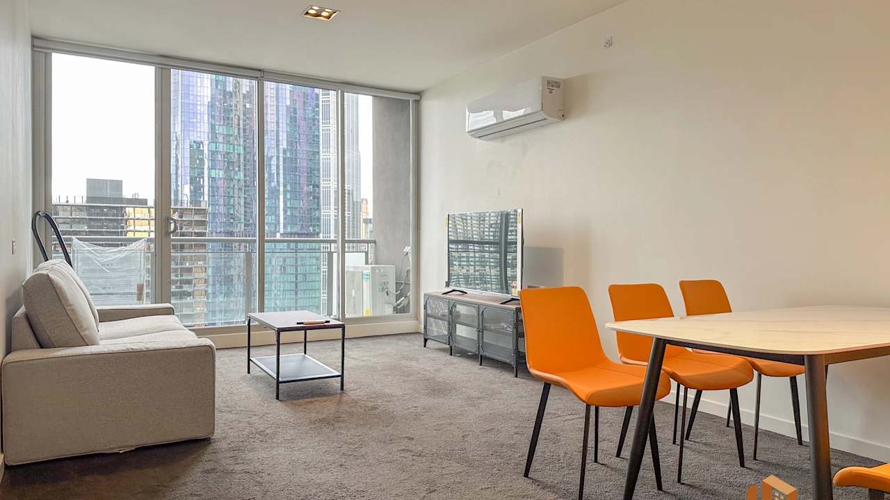 Furnished room in a flatshare
