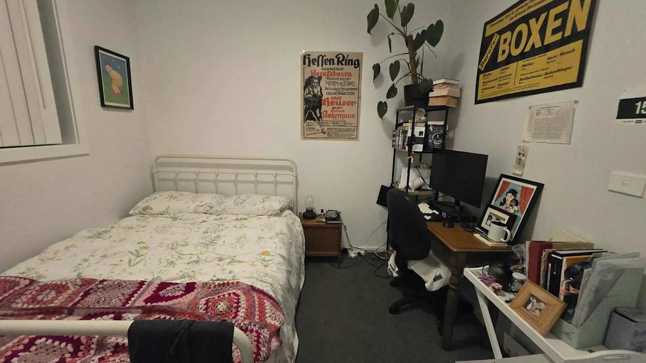 Unfurnished room in a share house