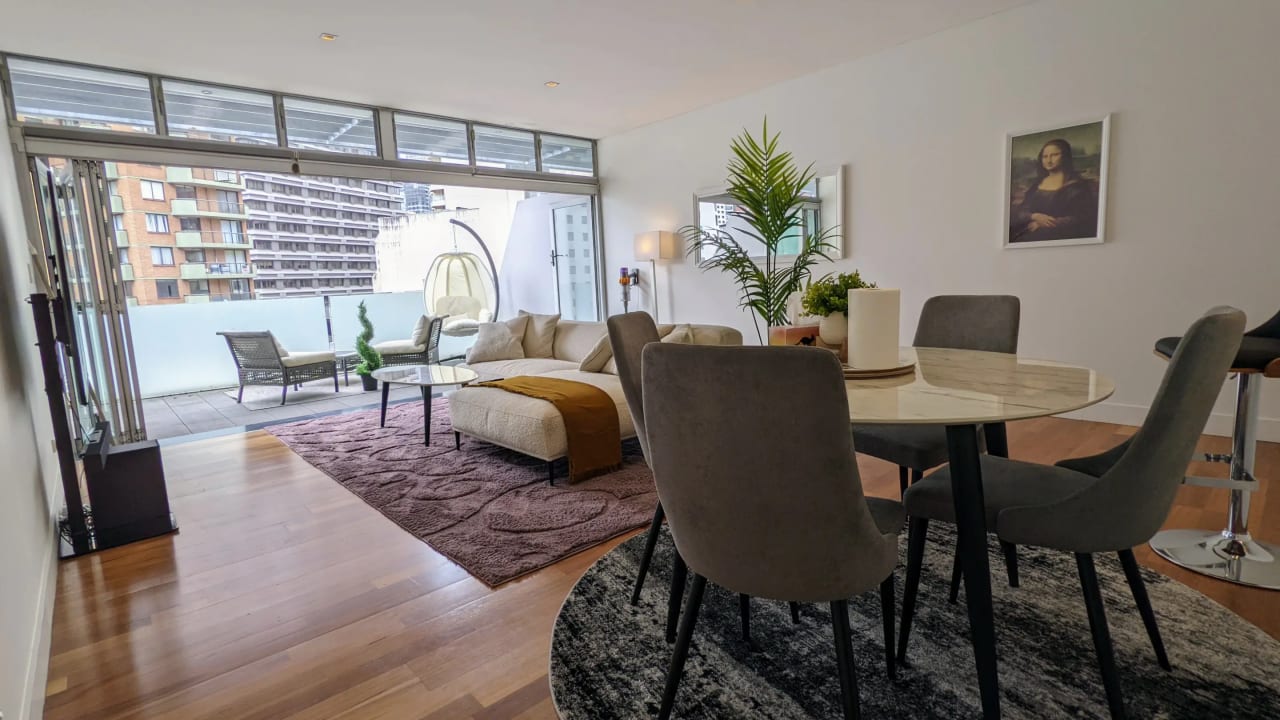 Furnished room in a flatshare