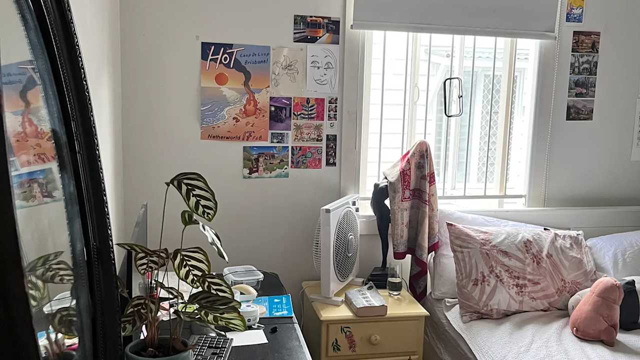 Unfurnished room in a share house