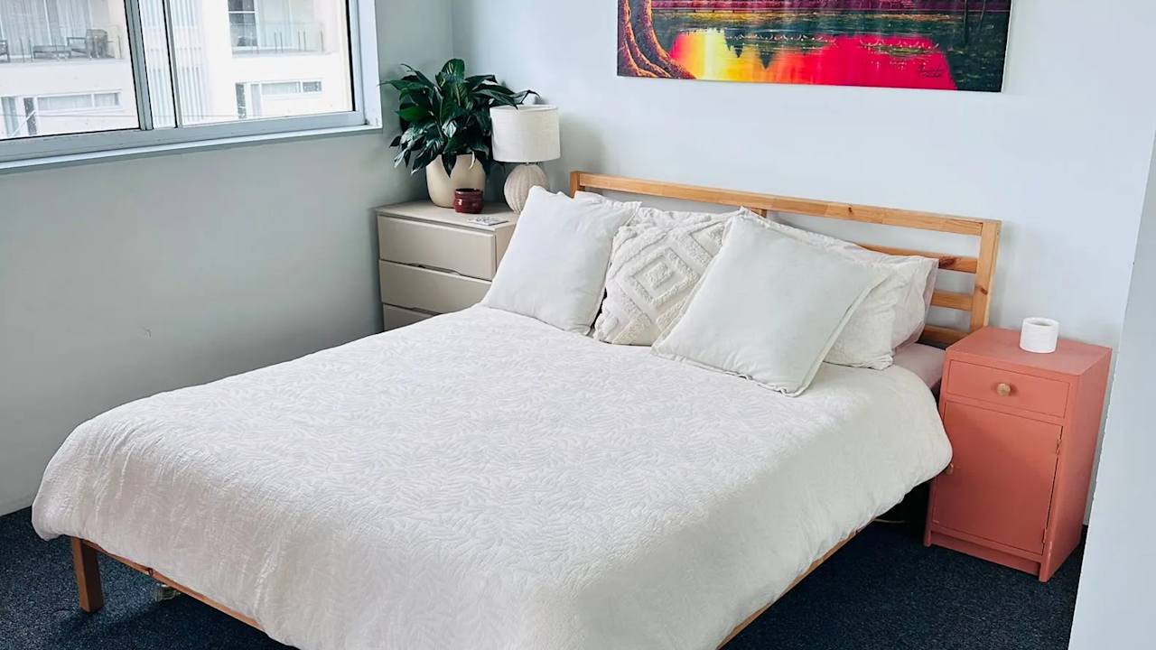 Whole property with 2 rooms for rent