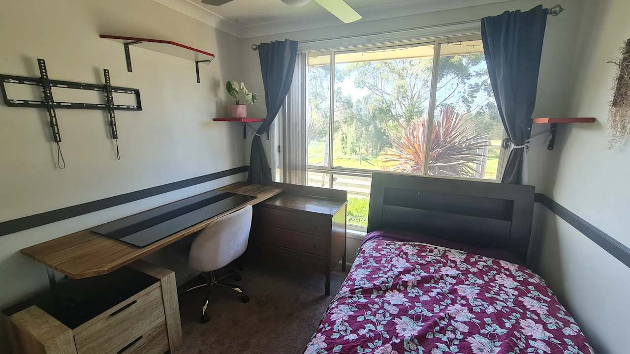 Room in a share house