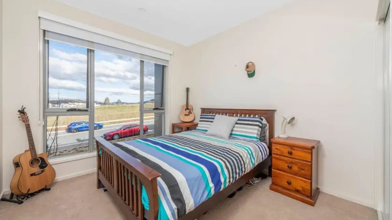 Furnished room with own bathroom