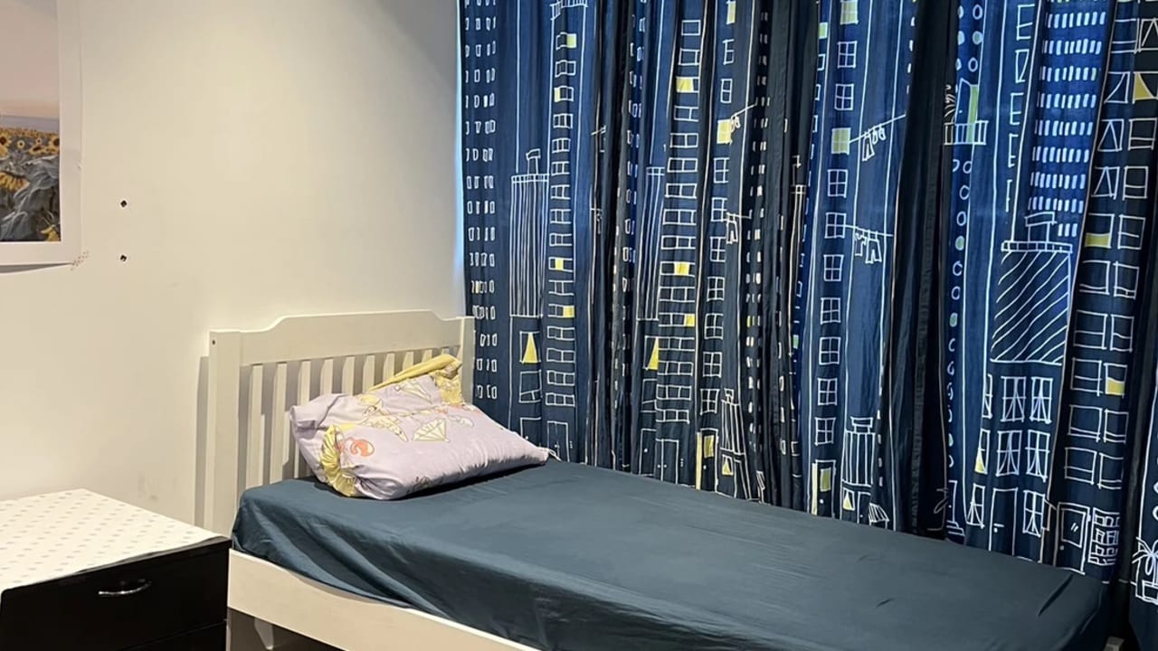 Furnished room with ensuite in a flatshare