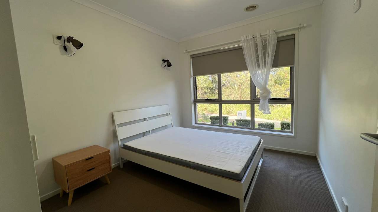 Furnished room with own bathroom