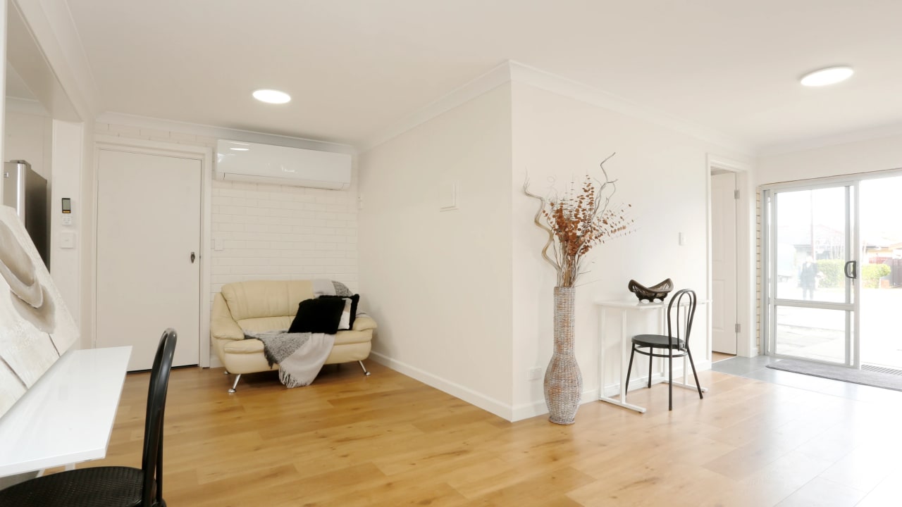 Room in a share house