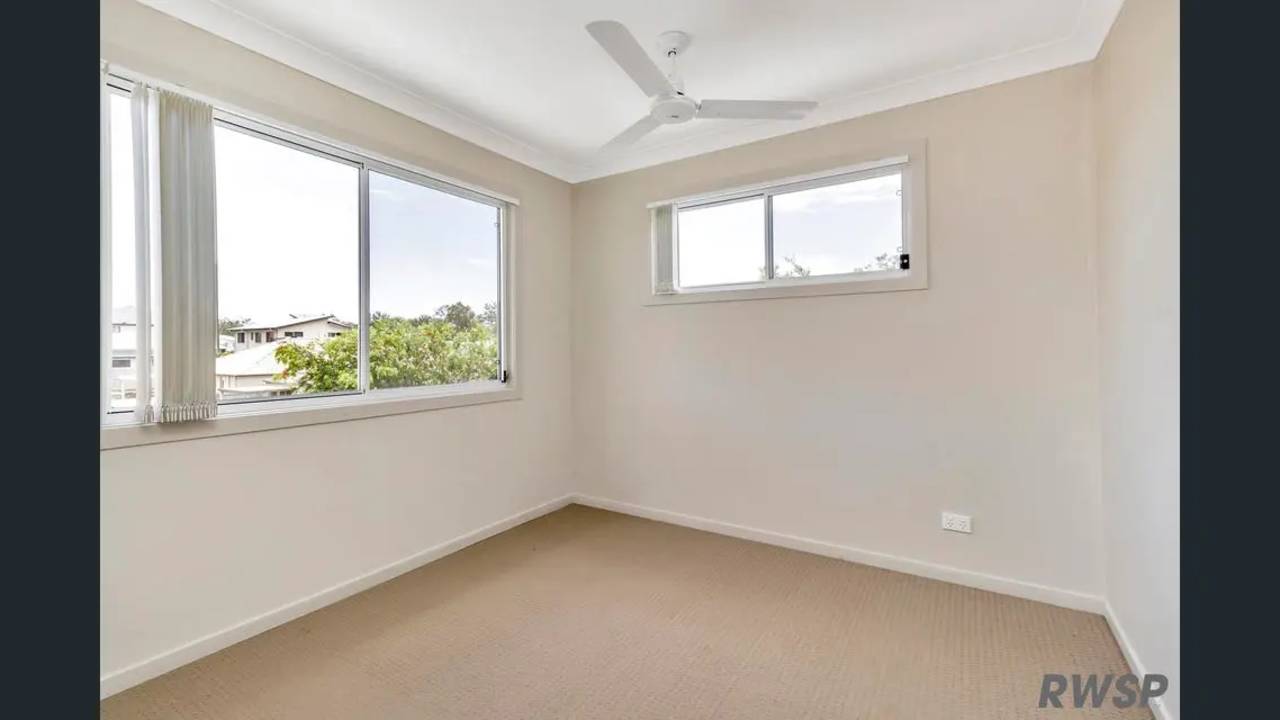 Unfurnished room with own bathroom