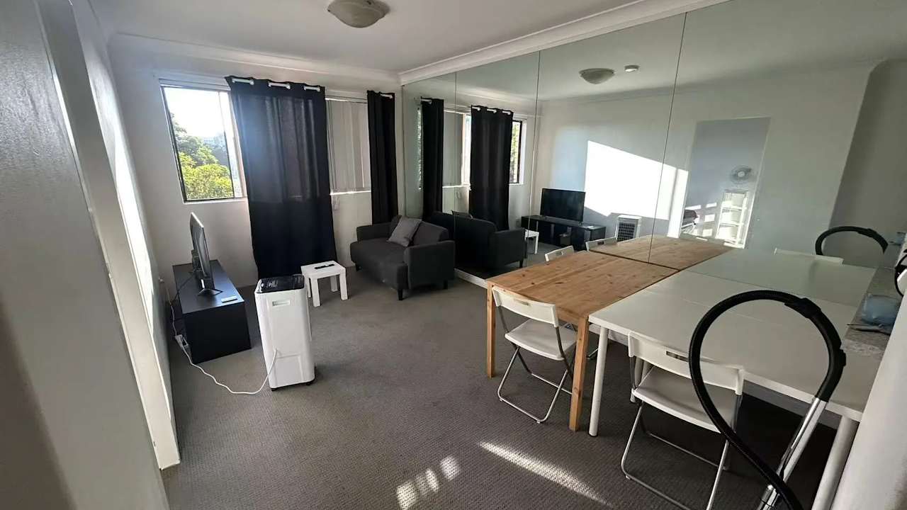 Whole property with 2 rooms for rent