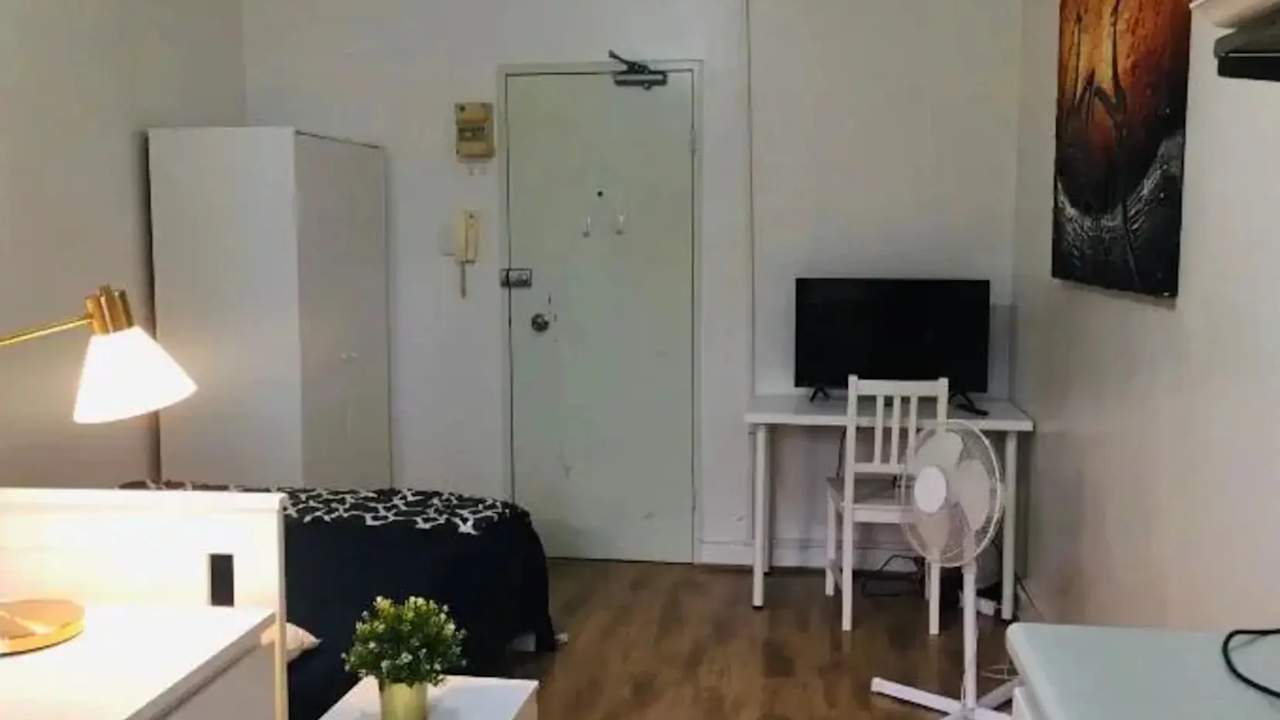 Furnished room studio flat for rent