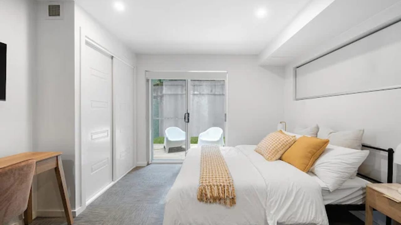 Room studio flat for rent