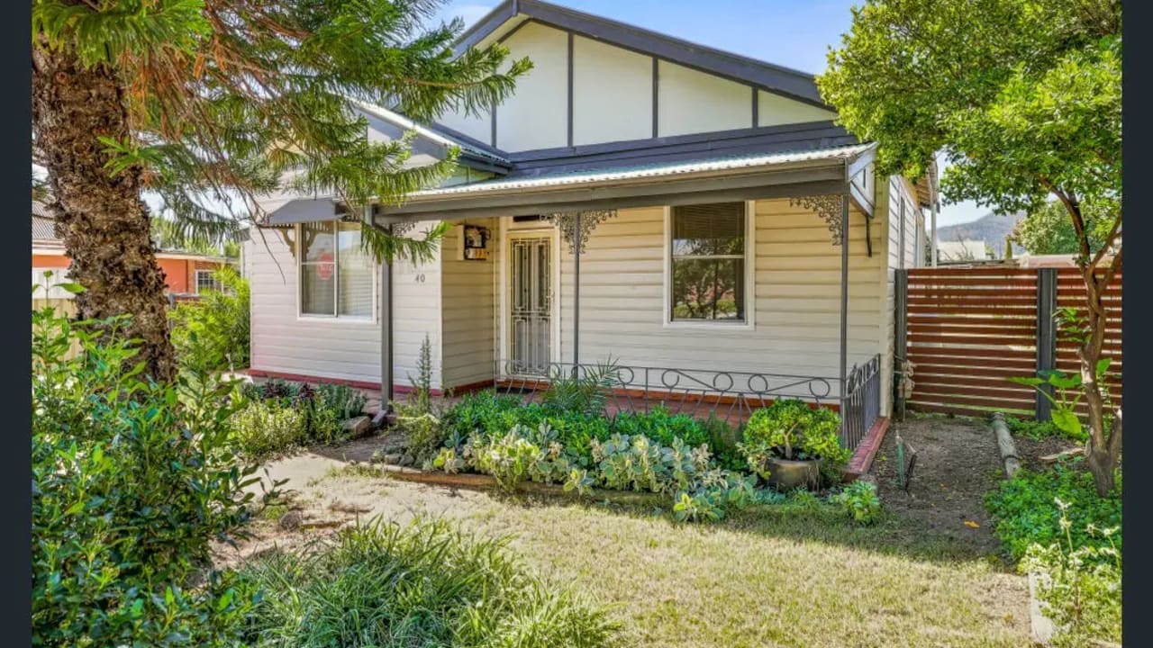 Unfurnished room in a share house