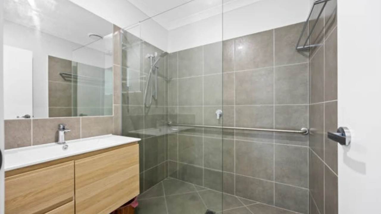 Unfurnished room with own bathroom