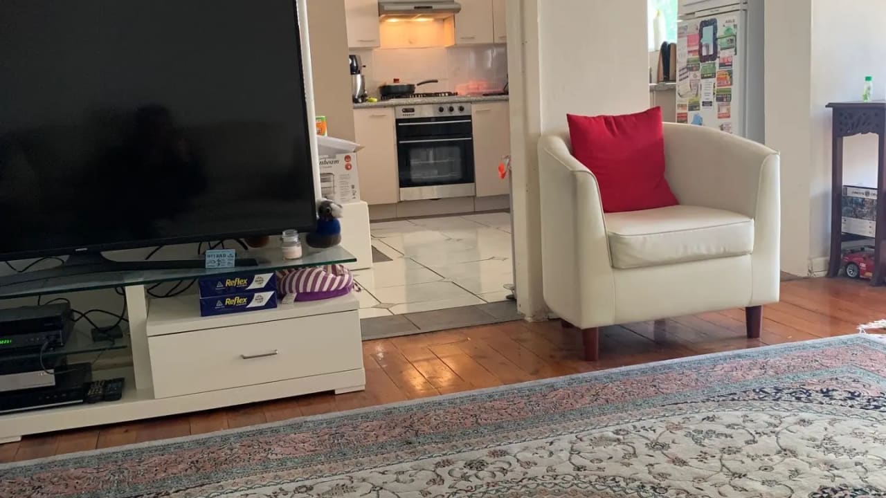 Furnished room in a share house