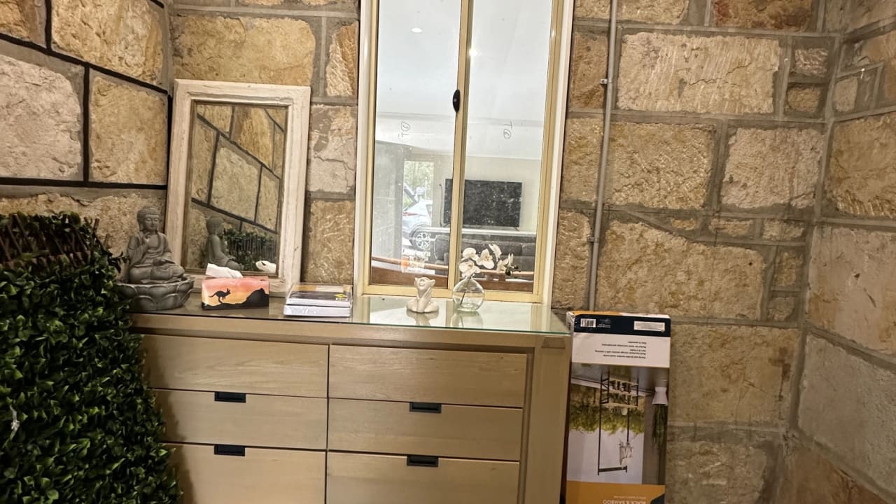 Furnished room granny flat for rent