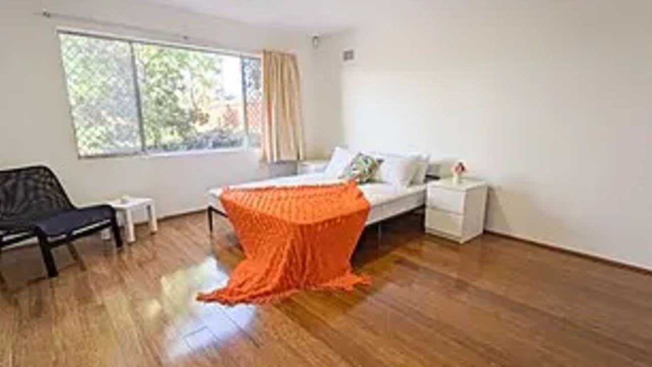 Furnished room in a share house