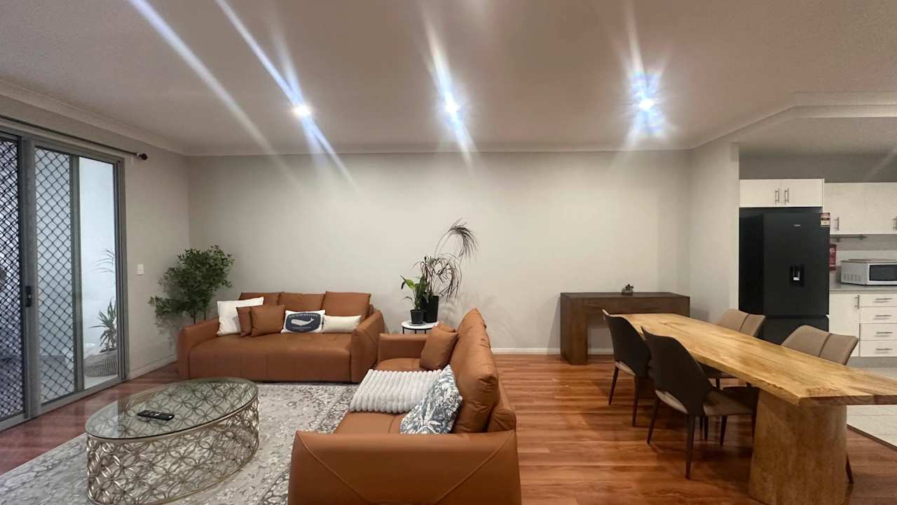 Whole property with 3 rooms for rent